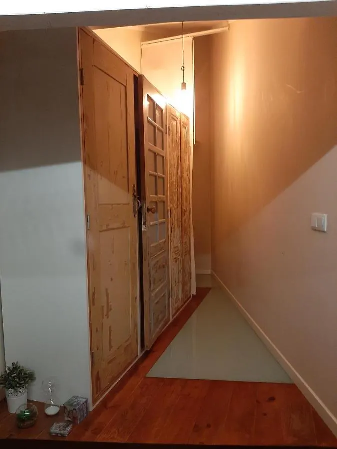 Апартаменты Unique Stylish House In Beautiful Graca Лиссабон